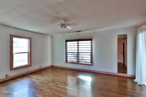 300 N 2nd St, Haskell, TX 79521 photo 24