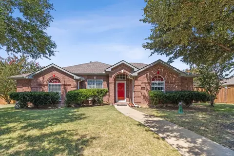 1011 Lakefield Dr, Mesquite, TX 75181