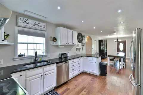 400 N Howell St, Benjamin, TX 79505