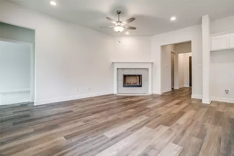 417 Elyse Rd, Keene, TX 76059 photo 9