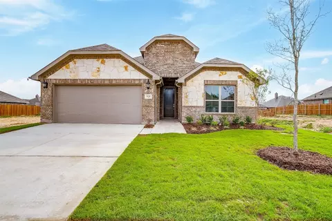 521 Lela Cir, Keene, TX 76059