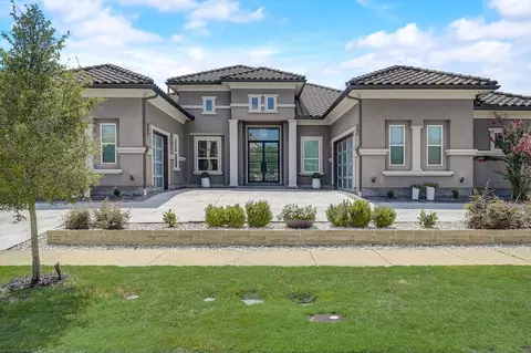 6673 Doonbeg Dr, Frisco, TX 75035 photo 2