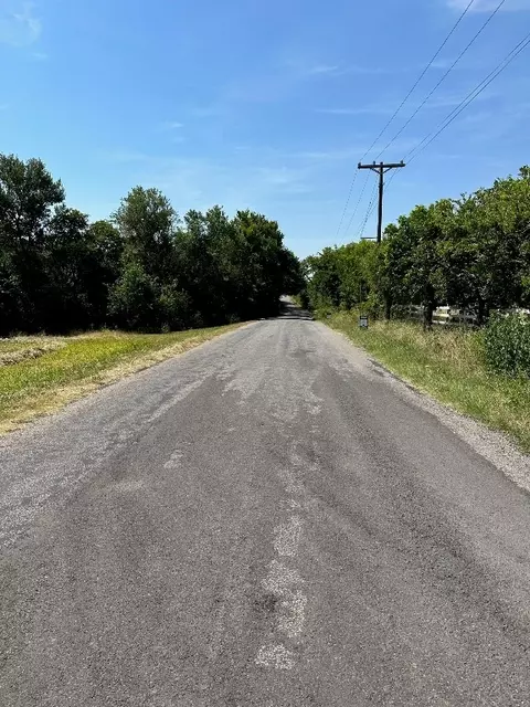 8 Harrell Road, Howe, TX 75459 photo 2