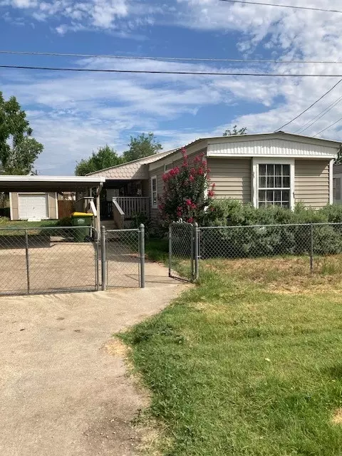 4004 Rance Dr, Granbury, TX 76049