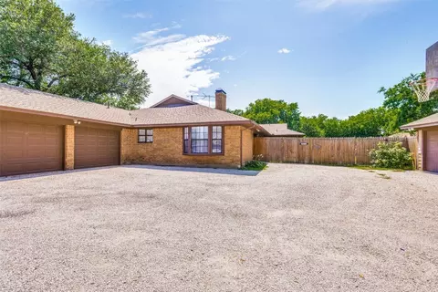 703 Cherry St, Sanger, TX 76266 photo 23