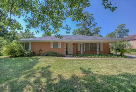 453 College Ln, Shreveport, LA 71106