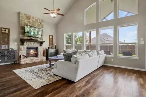 1625 Sea Island Rd, Aubrey, TX 76227
