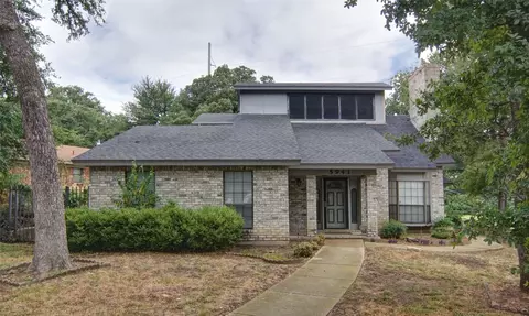5941 Truman Dr, Fort Worth, TX 76112
