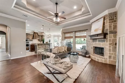 152 Spring Meadow Dr, Springtown, TX 76082