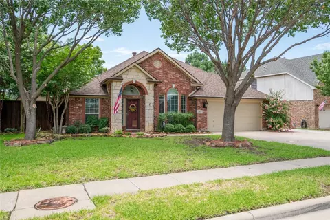 2013 Glen Manor Rd, Corinth, TX 76208