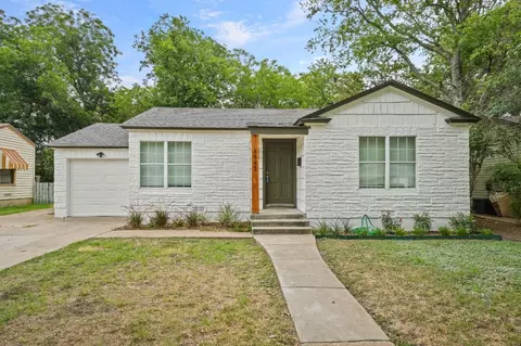 4945 Fairfax St, Fort Worth, TX 76116