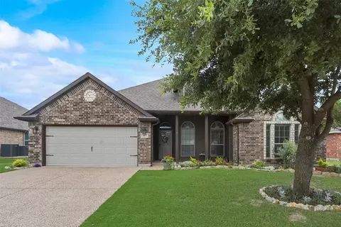347 Cedar Crest Dr, Justin, TX 76247