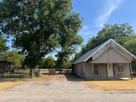 553 Water Oak St, Dublin, TX 76446