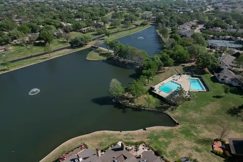 2817 Lakeside Ln, Carrollton, TX 75006