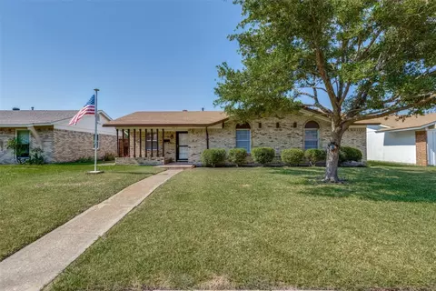 3615 Gray Dr, Mesquite, TX 75150