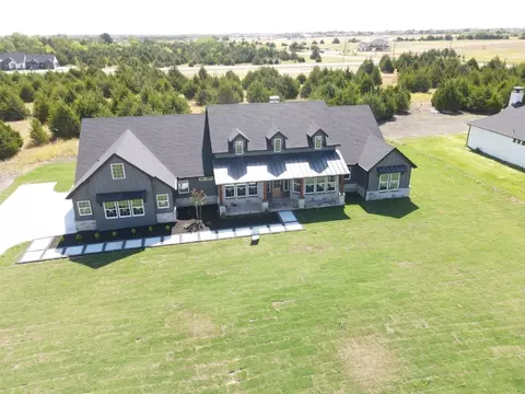 3040 Stonebriar Dr, Waxahachie, TX 75165