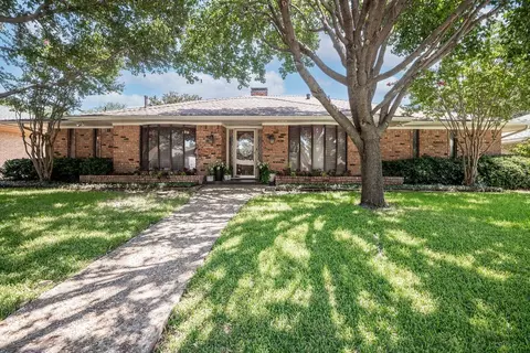 3404 Plantation Dr, Irving, TX 75062