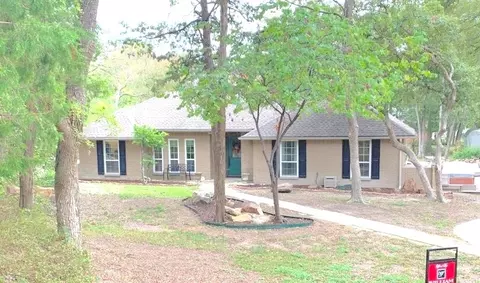 221 Priscilla Cir, New Hope, TX 75071