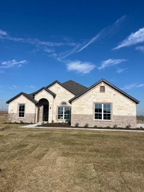 4024 Sanger Meadow Dr, Sanger, TX 76266
