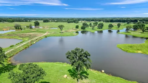 6995 Chickasaw Rd, Colbert, OK 74733 photo 2