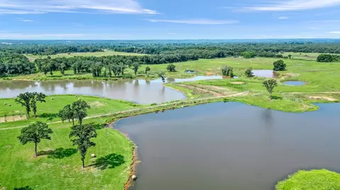 6995 Chickasaw Rd, Colbert, OK 74733 photo 3