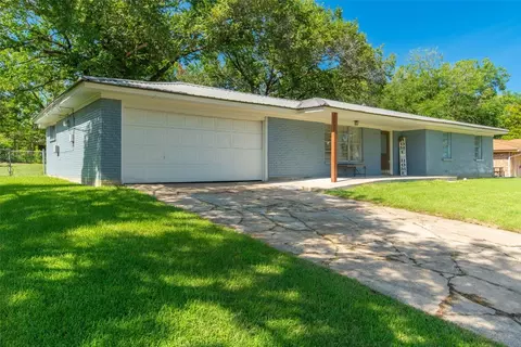 713 Plano St, Sulphur Springs, TX 75482