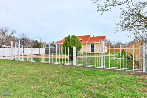 1981 Matador St, Abilene, TX 79605