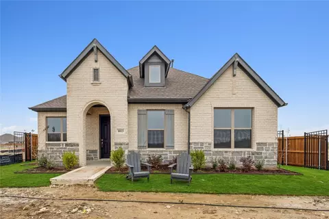 1013 Marigold Ln, Crowley, TX 76036