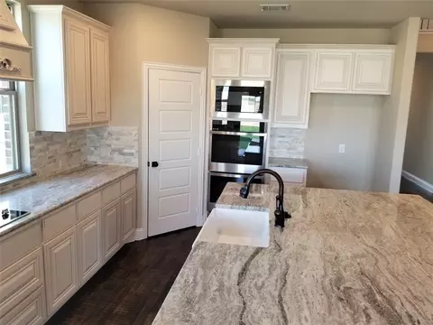 111 Morrison Rd, Howe, TX 75459 photo 4