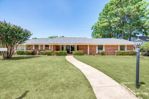 3442 Marsh Ln, Grapevine, TX 76051
