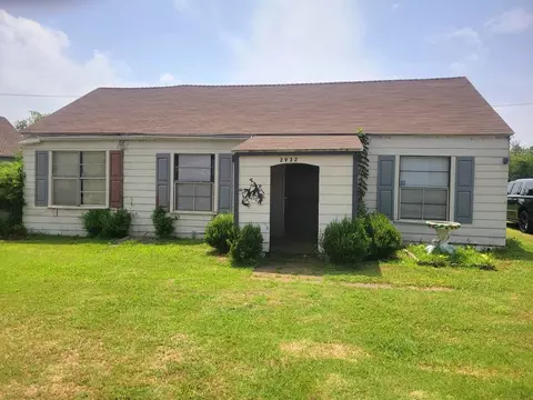 2932 Milam St, Fort Worth, TX 76112
