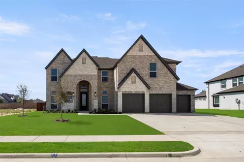 2414 Park Oaks Dr, Midlothian, TX 76065