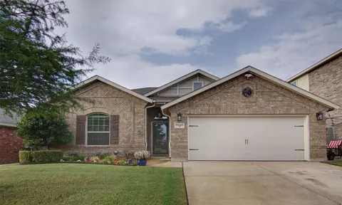 10425 Patron Trl, Fort Worth, TX 76108
