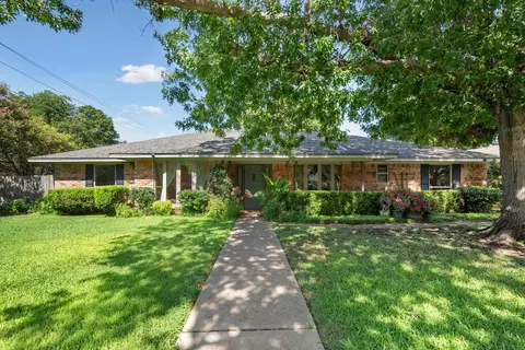 5200 Wentworth St, Fort Worth, TX 76132