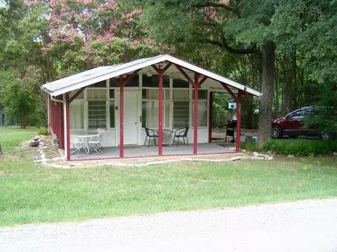 229 Bentwood Dr, Pottsboro, TX 75076