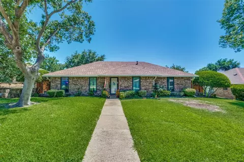 1602 Saint James Dr, Carrollton, TX 75007