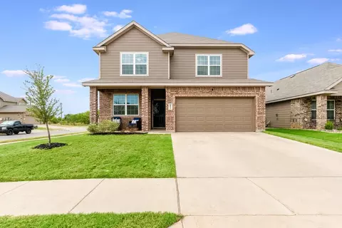 8032 Flora Dr, Fort Worth, TX 76123