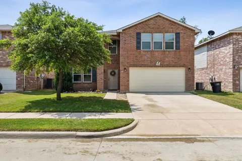 1916 Lariat Dr, Justin, TX 76247