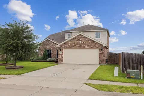 2100 Primrose Ln, Forney, TX 75126
