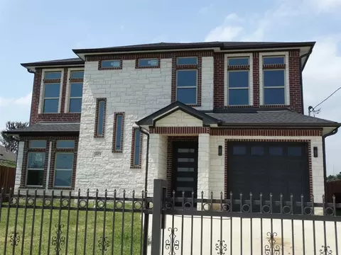 3423 Bickers St, Dallas, TX 75212