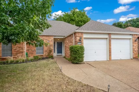 4920 Barberry Dr, Fort Worth, TX 76133