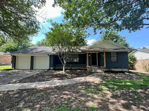 725 Winifred Dr, Garland, TX 75041