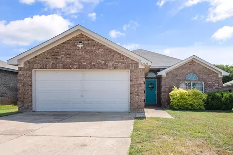 12429 Hunters Cabin Ct, Burleson, TX 76028