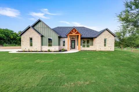 175 Lakota Dr, Bridgeport, TX 76426