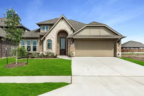 1033 Snowy Owl Dr, Alvarado, TX 76009