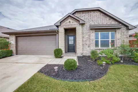 2135 Brenham Dr, Heartland, TX 75126