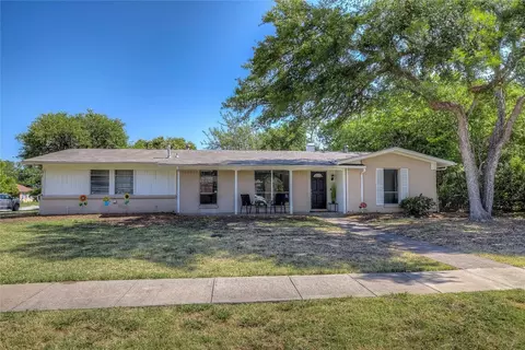 3407 Mapledale Dr, Farmers Branch, TX 75234
