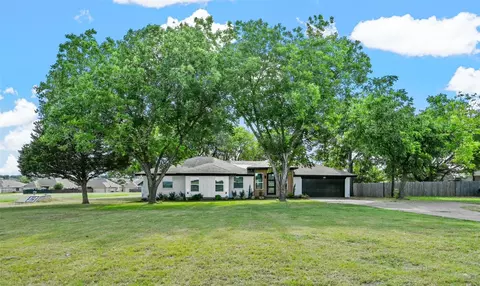1119 S Uhl Rd, Desoto, TX 75115