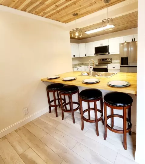 205 S Ostrom Ave, Eastland, TX 76448