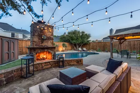 5704 Courtney Cir, Haltom City, TX 76137